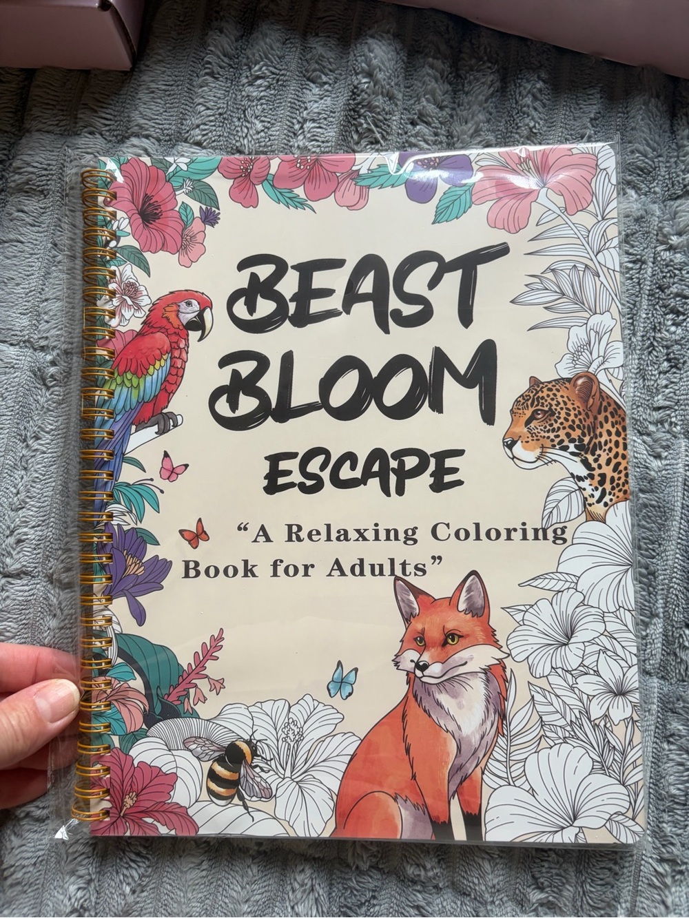 Adult coloring book& marker set - Picture 4 of 6
